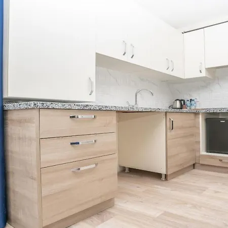 Guest Suites Отель